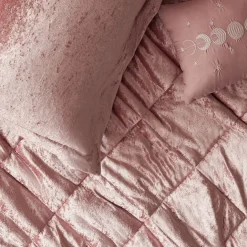 Felicia Reversible Velvet Comforter Set