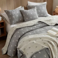 Keystone Coverlet Set