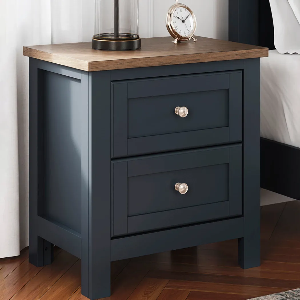 Landocken Nightstand