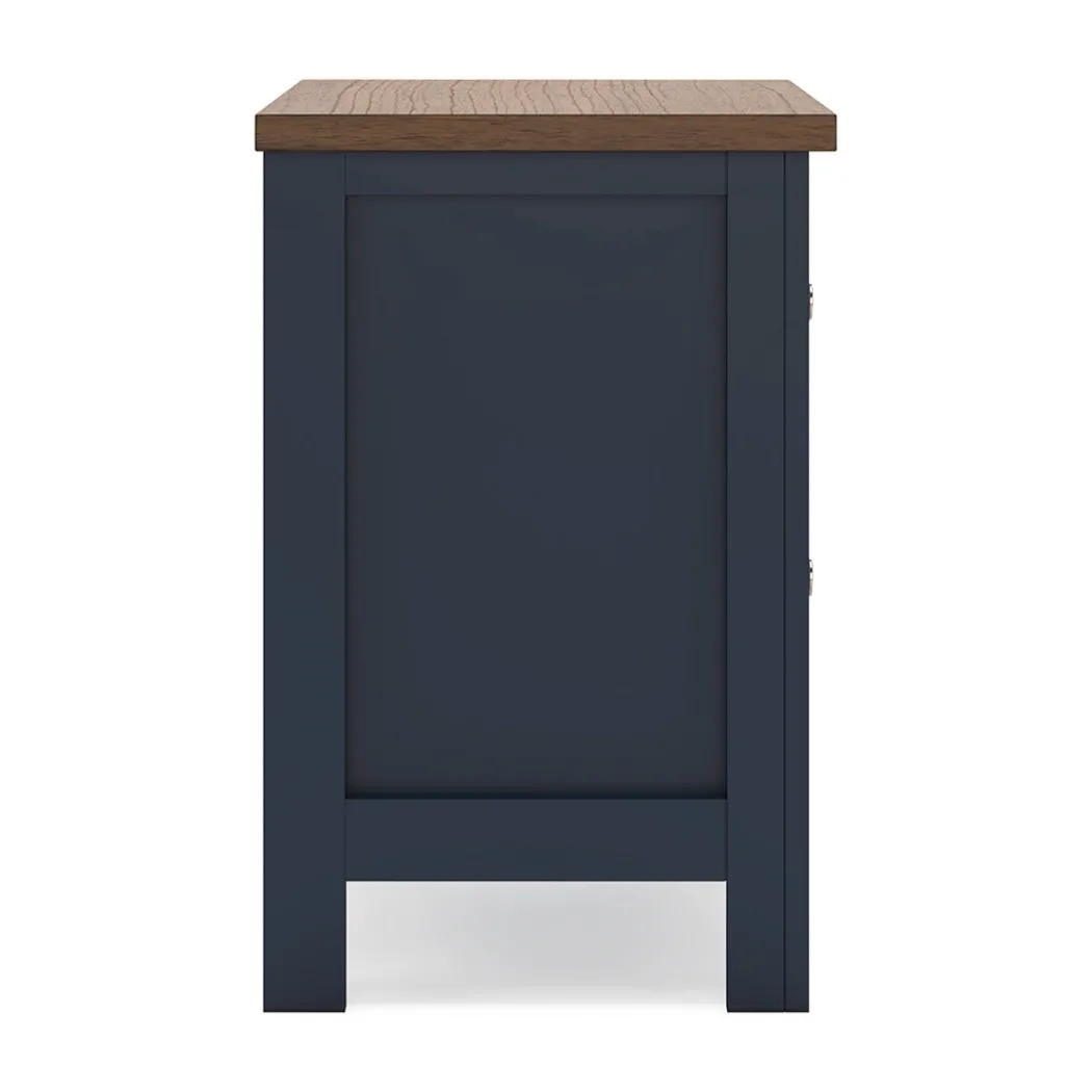 Landocken Nightstand