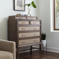 Maidstone Chest with Gallery