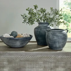 Meadie Vase II