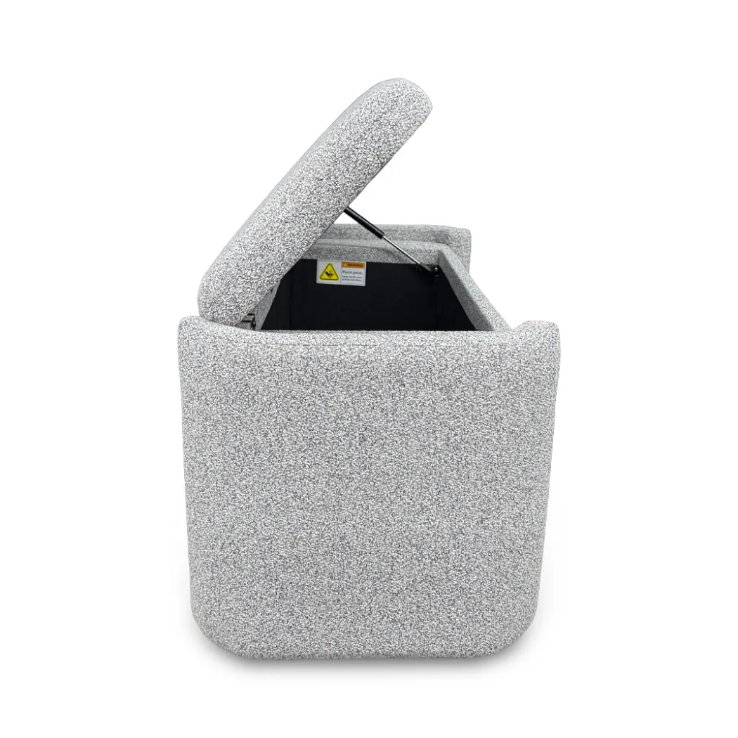 Mira Storage Bench