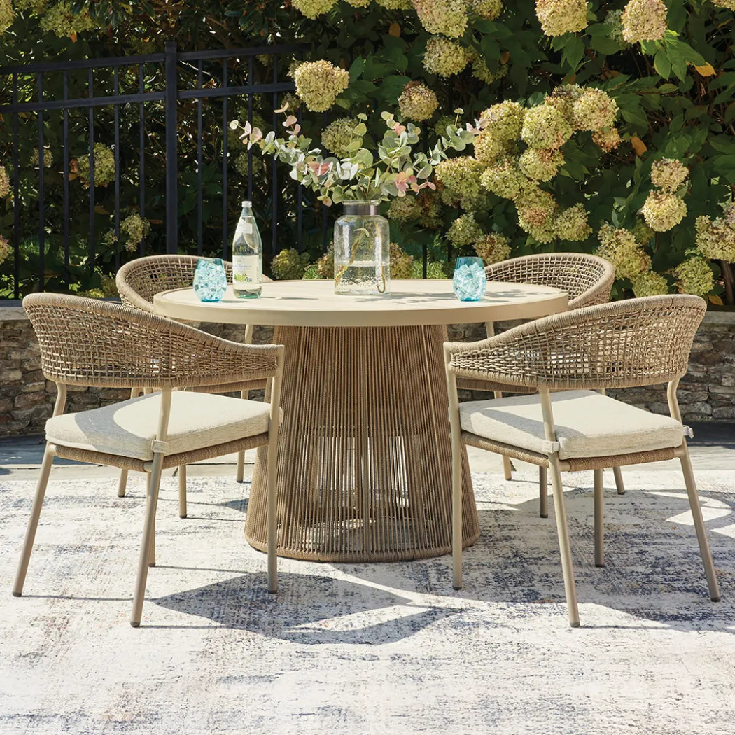 Ocean Park Outdoor Dining Set (4pc)