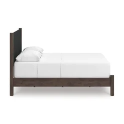 Pamytta Upholstered Bed
