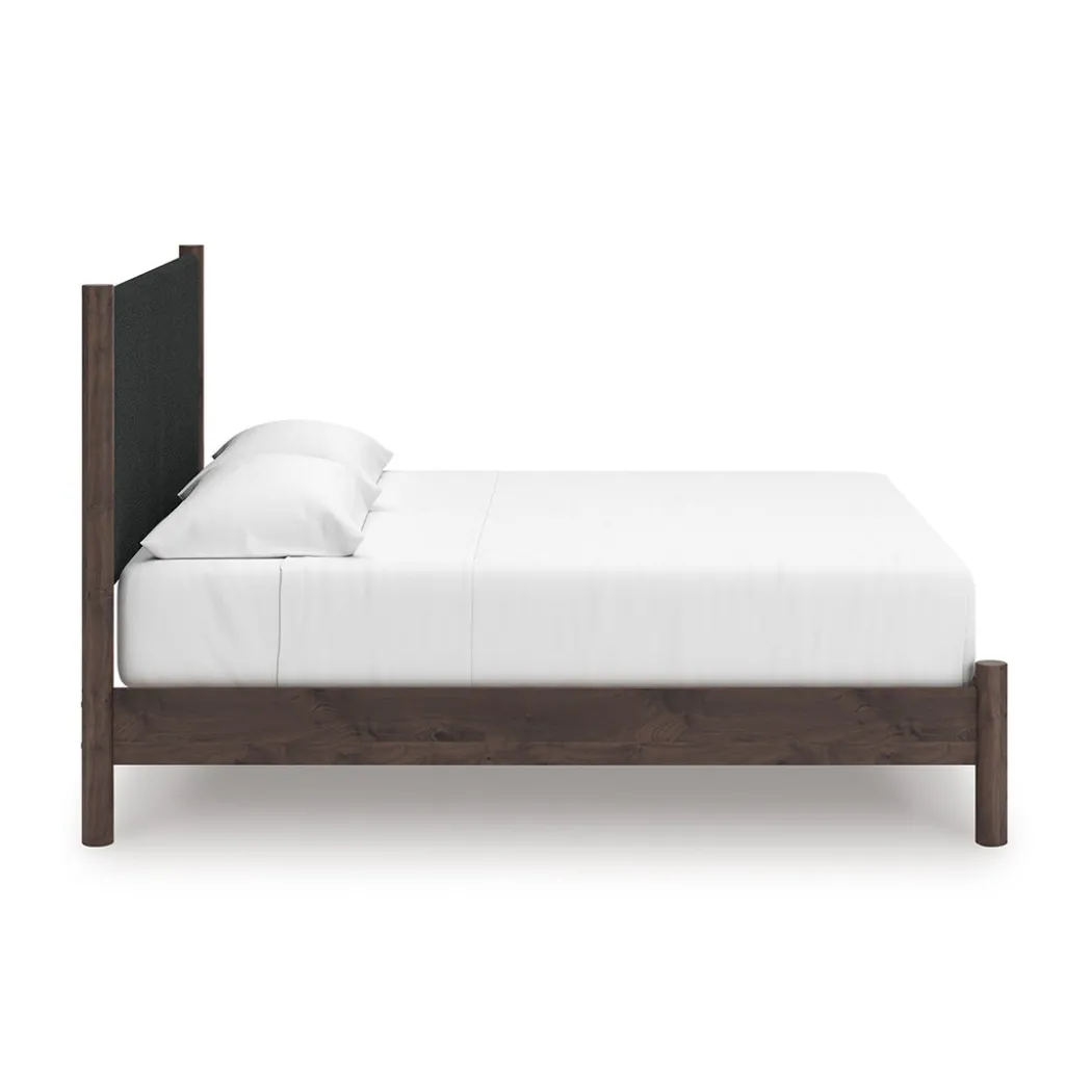 Pamytta Upholstered Bed