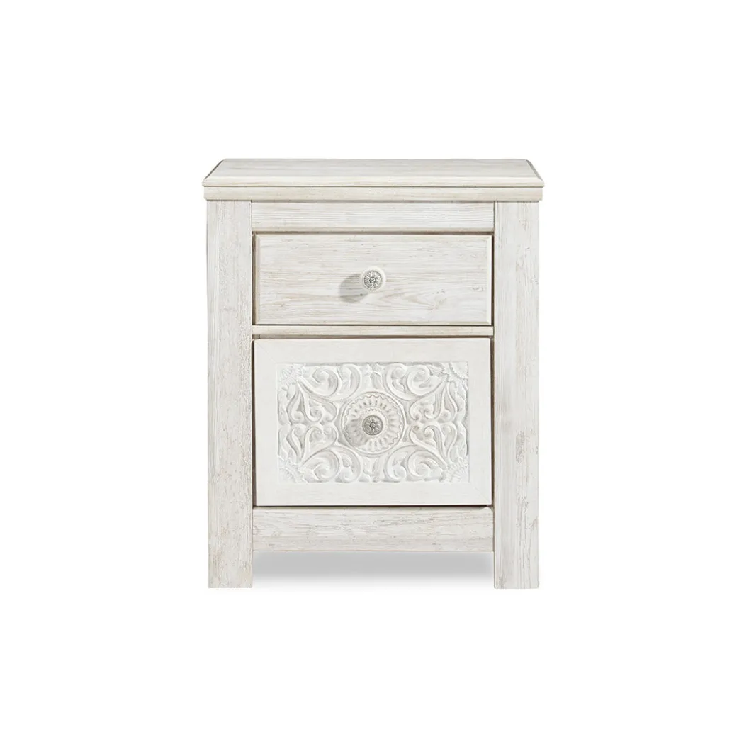 Paxberry Nightstand