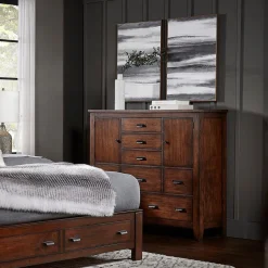 Trembessi High Dresser