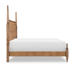 Vintage Market Poster Bed