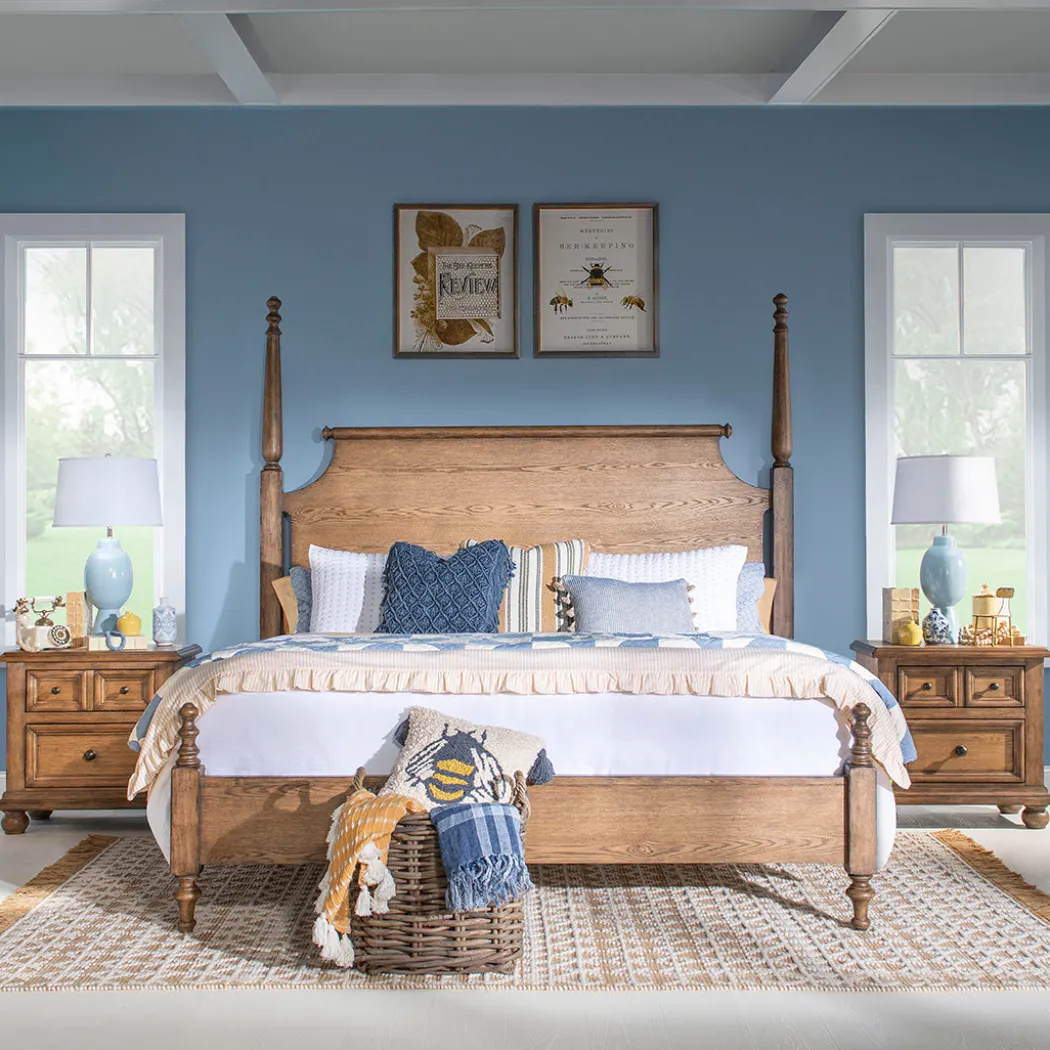 Vintage Market Poster Bed