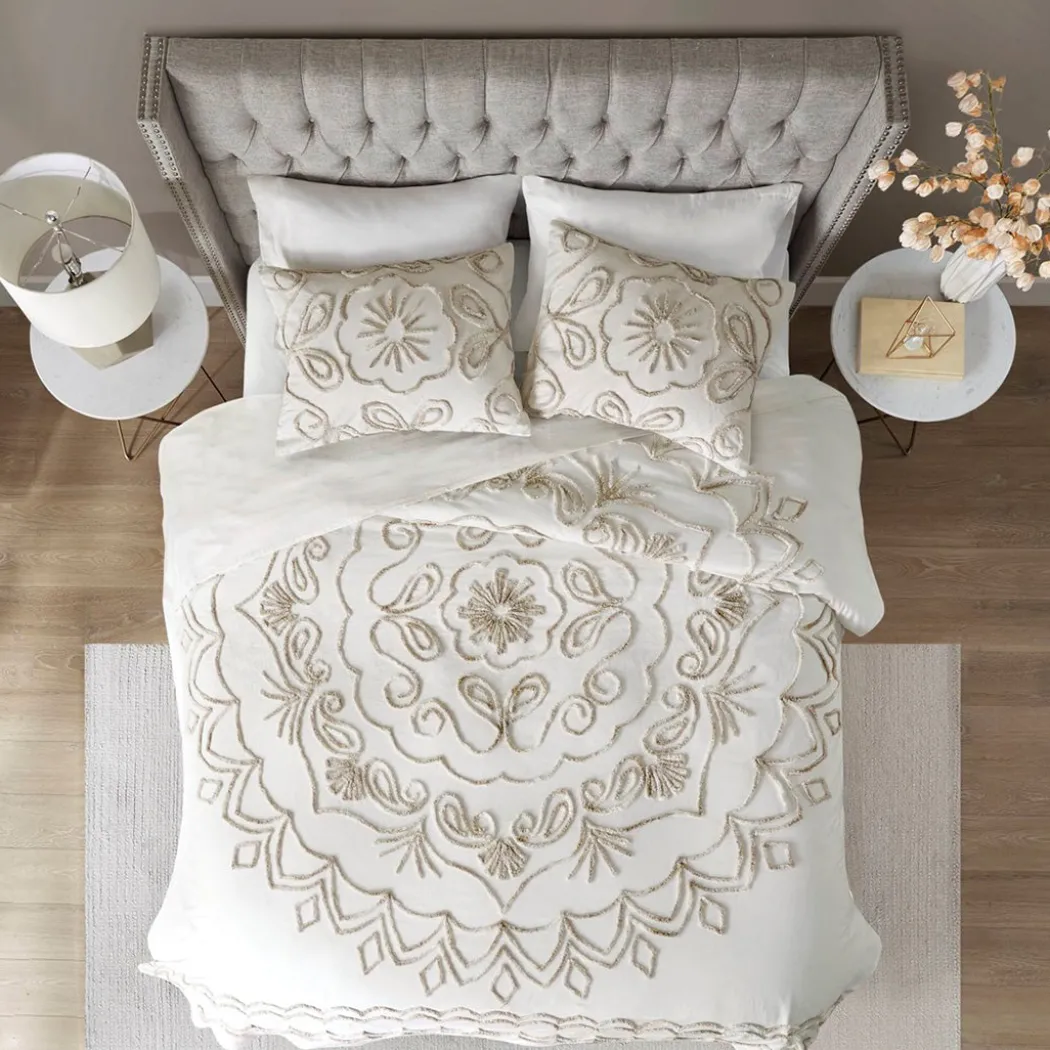 Violette Coverlet Set