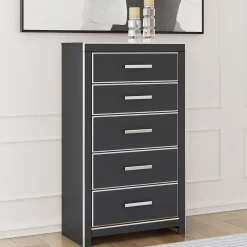 Zuraleus Chest